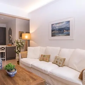 https://bilbao-suites-luxe-diseno-y-elegancia-centrico.basquecountryhotels.org